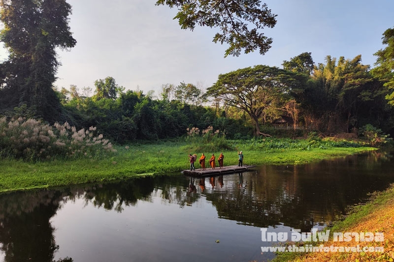 ตลาดโอ๊ะป่อย