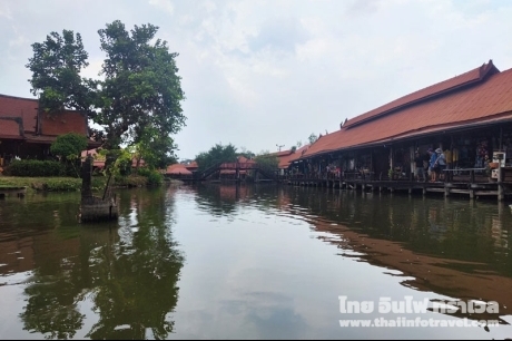 ตลาดน้ำอโยธยา