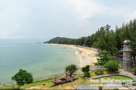 หาดทรายรี