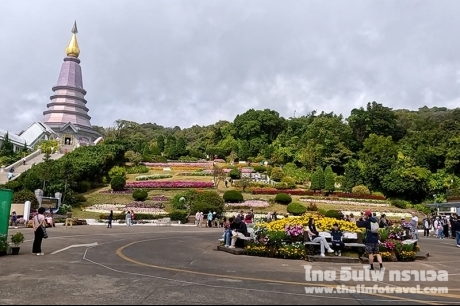 พระมหาธาตุ ยอดดอยอินทนนท์